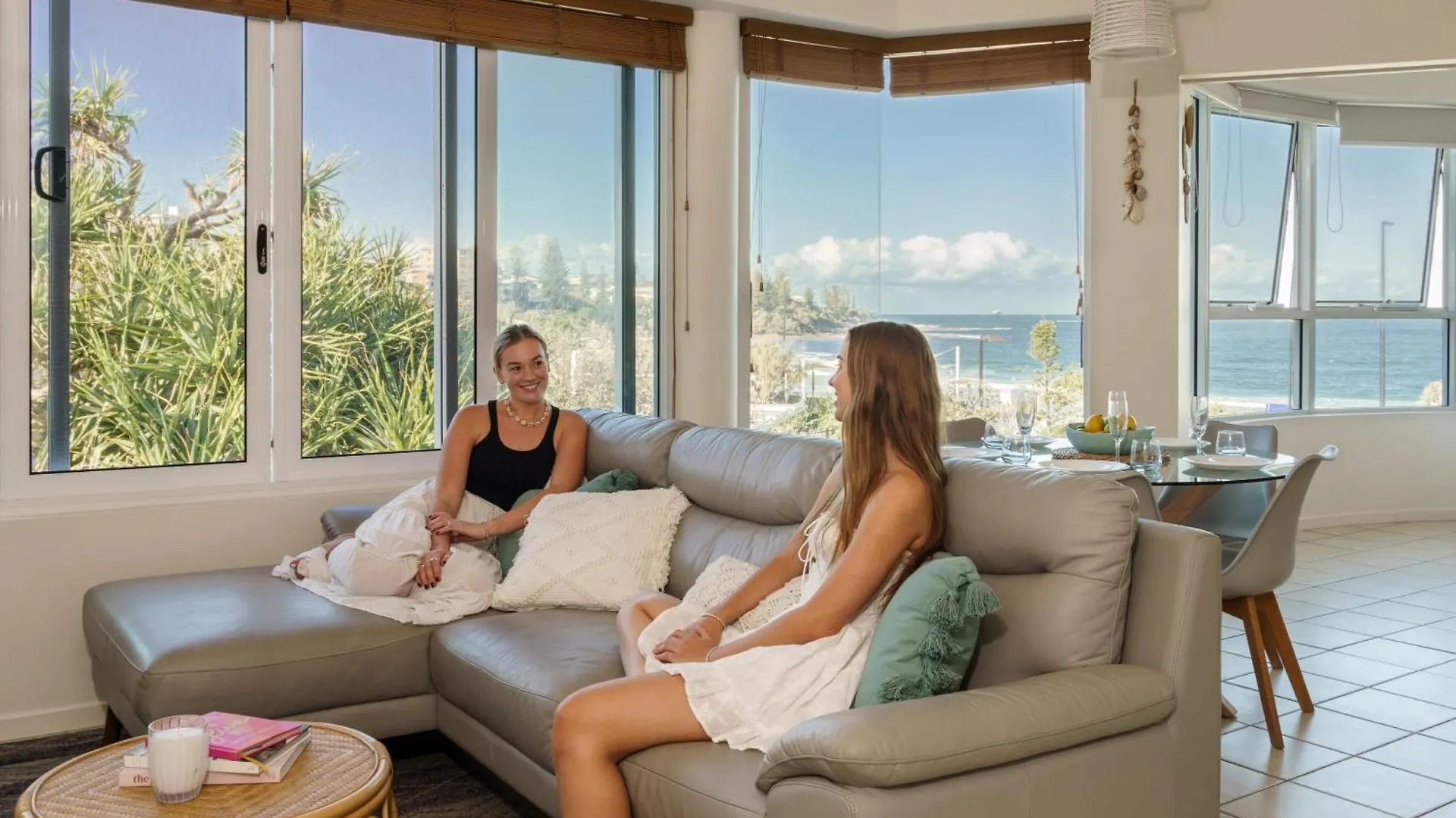 Oceanfront Views At Rolling Surf Resort Caloundra
