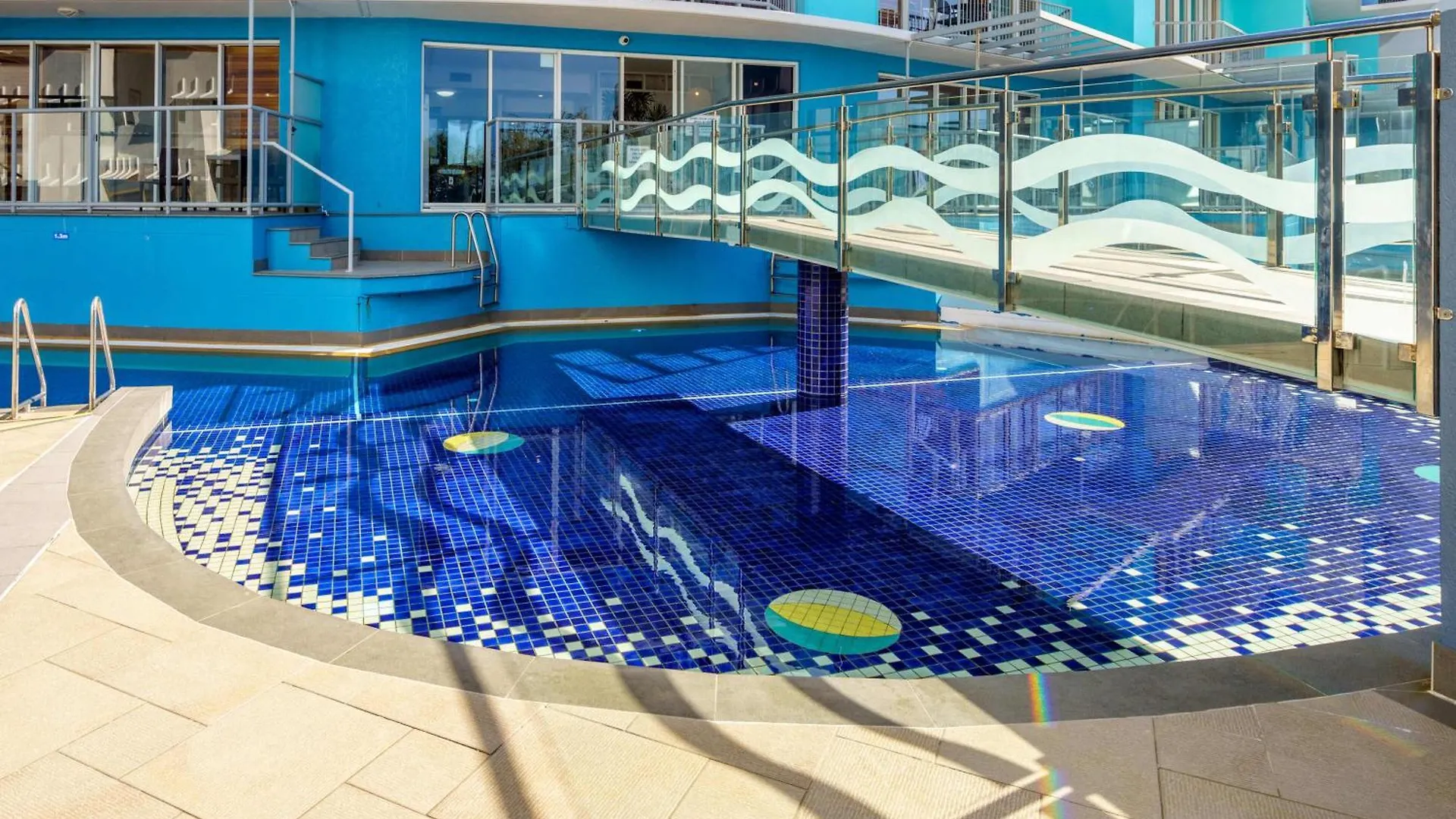 Apartment Oceanfront Views At Rolling Surf Resort Caloundra Australia